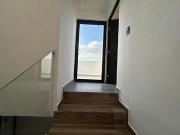 VENTA DE CASA NUEVA EN LA ANTIGUA CEMENTERA TRES RECAMARAS, 4 BAÑOS COMPLETOS
