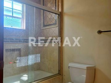 CASA EN VENTA EN PLAYAS DE TIJUANA (COSTA AZUL)
