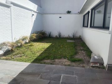 CASA UN PISO / LAS ARBOLEDAS / ATIZAPÁN