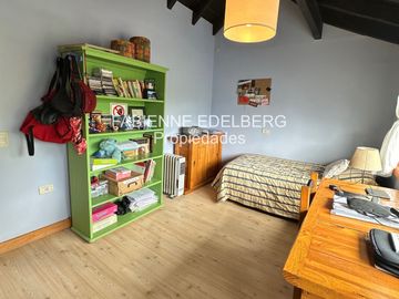 Casa en venta 3 dormitorios calle Miciu - San Martin de los Andes