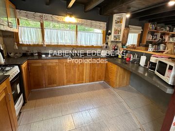 Casa en venta 3 dormitorios calle Miciu - San Martin de los Andes