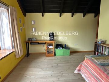 Casa en venta 3 dormitorios calle Miciu - San Martin de los Andes