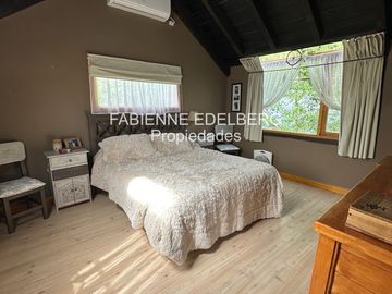 Casa en venta 3 dormitorios calle Miciu - San Martin de los Andes