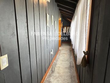 Casa en venta 3 dormitorios calle Miciu - San Martin de los Andes