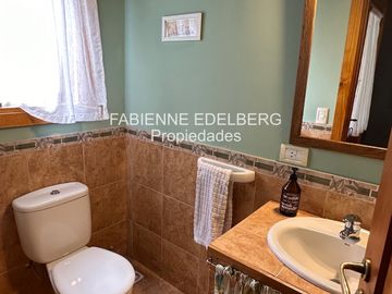 Casa en venta 3 dormitorios calle Miciu - San Martin de los Andes