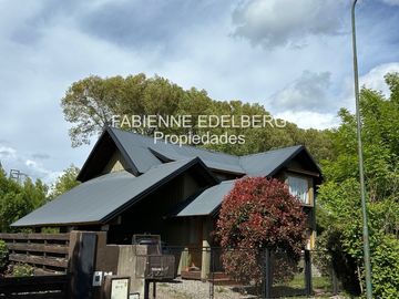 Casa en venta 3 dormitorios calle Miciu - San Martin de los Andes