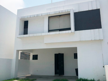 Casa en venta Privada Andante Residencial, Real del Valle, Santa Catarina