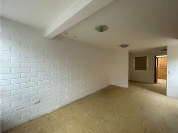 ¡OPORTUNIDAD! PLACILLA / PSJE LAS MELIAS / CASA 2D 1B 2E