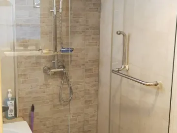 1 Bedroom Condo for Rent and Sale at Beverly Tower