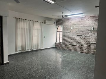 CASA EN VENTA EN COLONIA LEONES