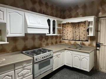 CASA EN VENTA EN COLONIA LEONES