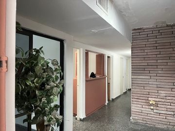 CASA EN VENTA EN COLONIA LEONES
