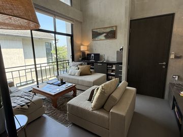Renovated 3-Bedroom Villa with Stunning Mountain Views – Ful