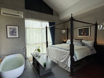 Renovated 3-Bedroom Villa with Stunning Mountain Views – Ful