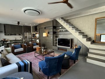 Renovated 3-Bedroom Villa with Stunning Mountain Views – Ful