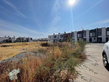 Casa en venta en Villas de Bernalejo