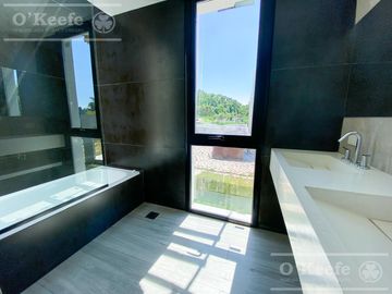 Casa en Fincas de Hudson de 5 dormitorios a estrenar!! Berazategui