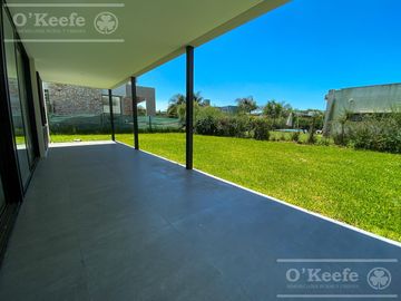 Casa en Fincas de Hudson de 5 dormitorios a estrenar!! Berazategui