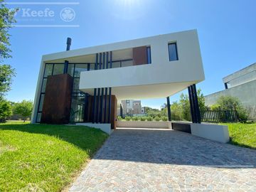 Casa en Fincas de Hudson de 5 dormitorios a estrenar!! Berazategui