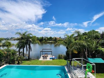 Casa en  Venta al lago en San Isidro Labrador, Tigre