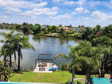 Casa en  Venta al lago en San Isidro Labrador, Tigre