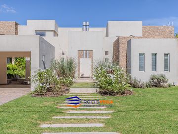 Casa en venta en Country San Diego Moreno