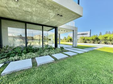 Casa de 6 Ambientes en Venta en La Reserva Cardales - Sofitel