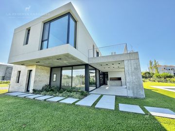 Casa de 6 Ambientes en Venta en La Reserva Cardales - Sofitel