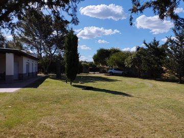Casa en venta - 2 Dormitorios 2 Baños - Cocheras - 2.790Mts2 - Coronel Dorrego