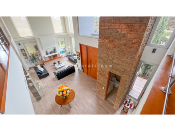 Venta de Casa en Conjunto Campestre Envigado