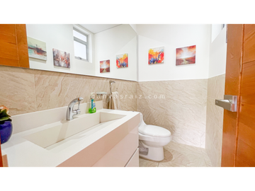 Venta de Casa en Conjunto Campestre Envigado