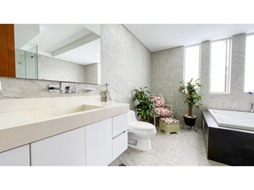 Venta de Casa en Conjunto Campestre Envigado