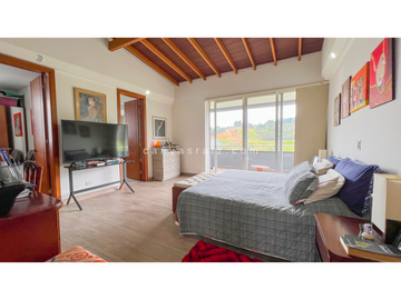 Venta de Casa en Conjunto Campestre Envigado