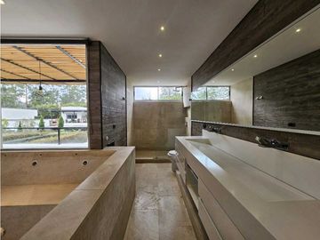 CASA EN VENTA EL RETIRO ANTIOQUIA, SECTOR LA MARIA