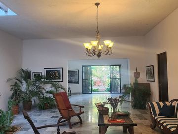 CASA SOBRE COLON EN RENTA MERIDA