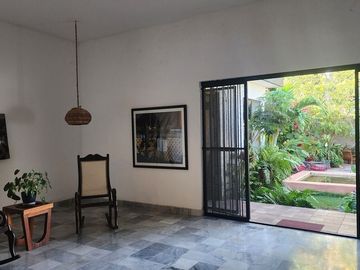 CASA SOBRE COLON EN RENTA MERIDA