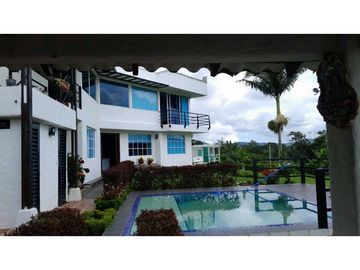 CASA CAMPESTRE EN CALIMA DARIEN - VENTA o ALQUILER