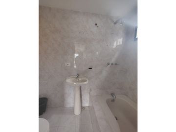 VENTA DE CASA DE DOS NIVELES EN EL B/ LA CASTELLANA DE MONTERIA