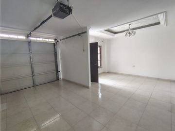 VENTA DE CASA DE DOS NIVELES EN EL B/ LA CASTELLANA DE MONTERIA