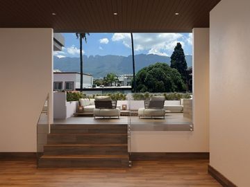 Casa en venta en Del Valle, San Pedro Garza Garcia