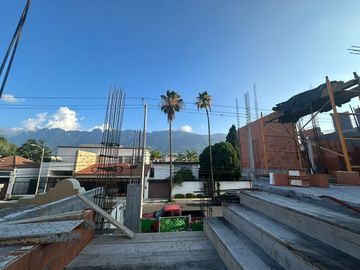 Casa en venta en Del Valle, San Pedro Garza Garcia