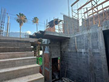Casa en venta en Del Valle, San Pedro Garza Garcia