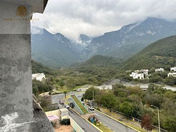 Casa en Venta en Sierra Alta 9no sector, Monterrey N.L.