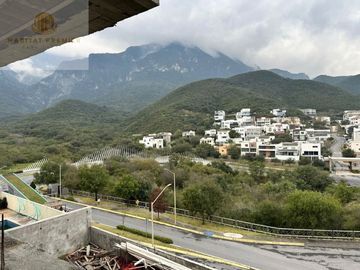 Casa en Venta en Sierra Alta 9no sector, Monterrey N.L.