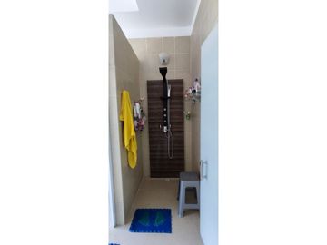 VENTA HERMOSISIMA CASA DENTRO DEL MEJOR CONDOMINIO DE CHINAUTA C/MARCA