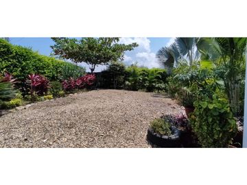 VENTA HERMOSISIMA CASA DENTRO DEL MEJOR CONDOMINIO DE CHINAUTA C/MARCA