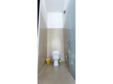 VENTA HERMOSISIMA CASA DENTRO DEL MEJOR CONDOMINIO DE CHINAUTA C/MARCA