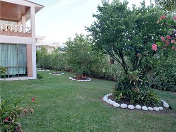 VENPERMUTO HERMOSA CASA CAMPESTRE EN EL MEJOR CONDOMINIO DE CHINAUTA