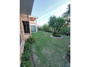 VENPERMUTO HERMOSA CASA CAMPESTRE EN EL MEJOR CONDOMINIO DE CHINAUTA