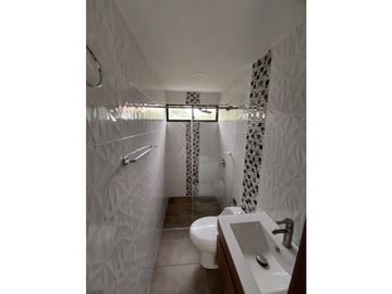 VENTA LINDISIMA CASA CAMPESTRE EN EL MEJOR CONDOMINIO DE CHINAUTA